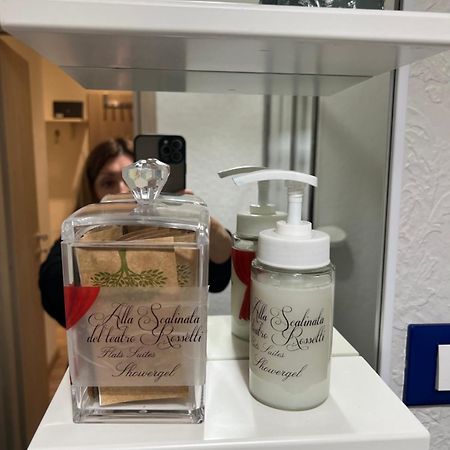 Alla Scalinata Del Teatro Rossetti Confort Suites Parcheggio Trieste Bagian luar foto