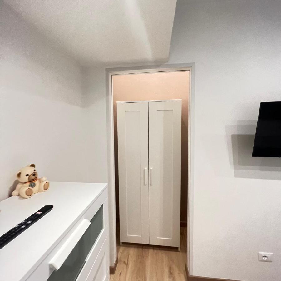Alla Scalinata Del Teatro Rossetti Confort Suites Parcheggio Trieste Bagian luar foto