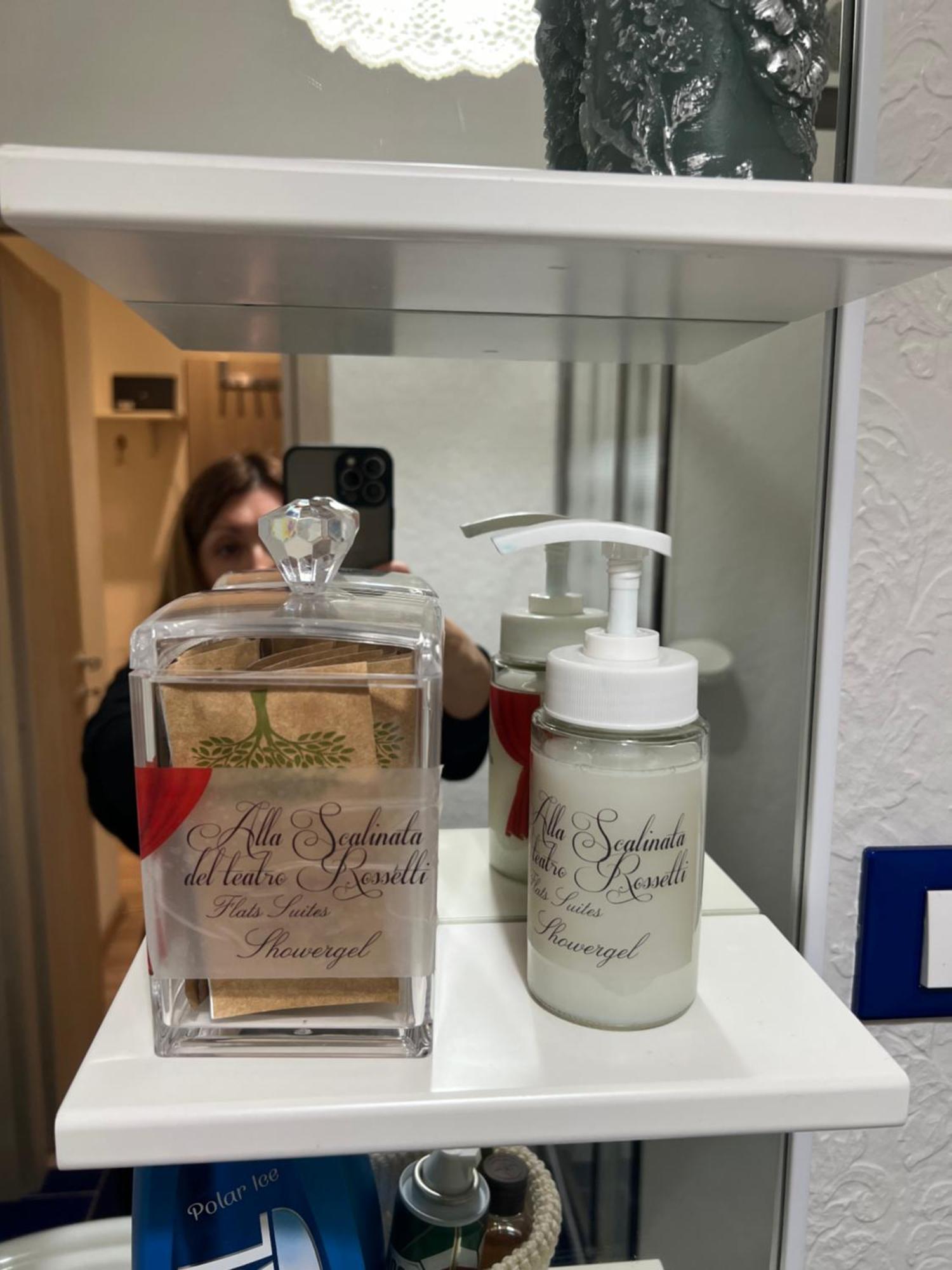 Alla Scalinata Del Teatro Rossetti Confort Suites Parcheggio Trieste Bagian luar foto