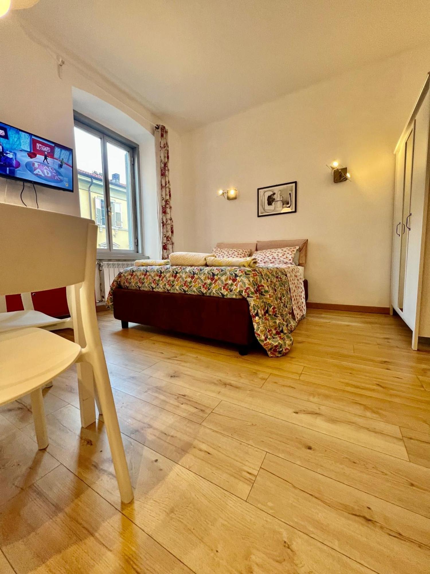 Alla Scalinata Del Teatro Rossetti Confort Suites Parcheggio Trieste Bagian luar foto